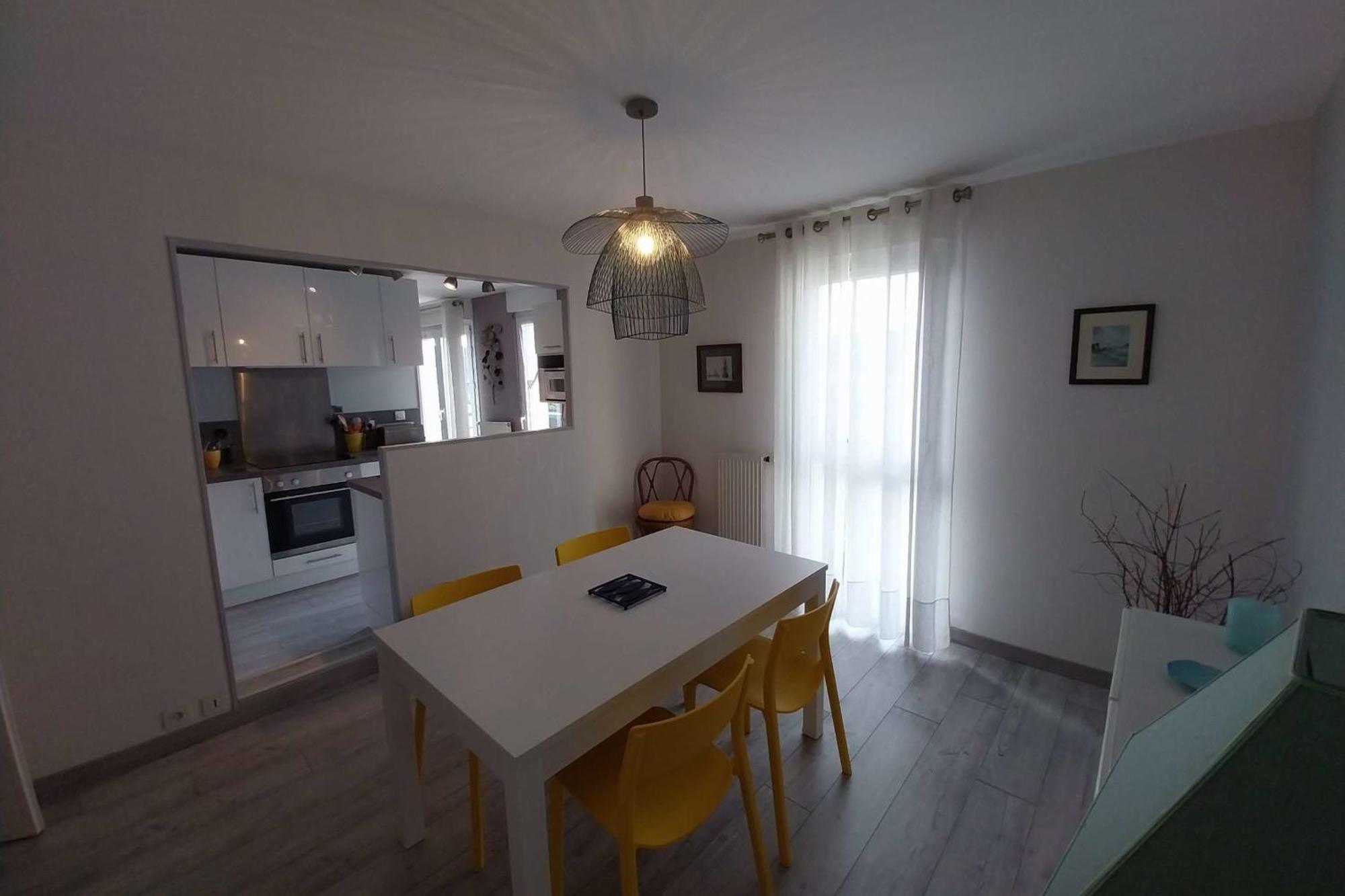 Appartement Spacious With Balcony *