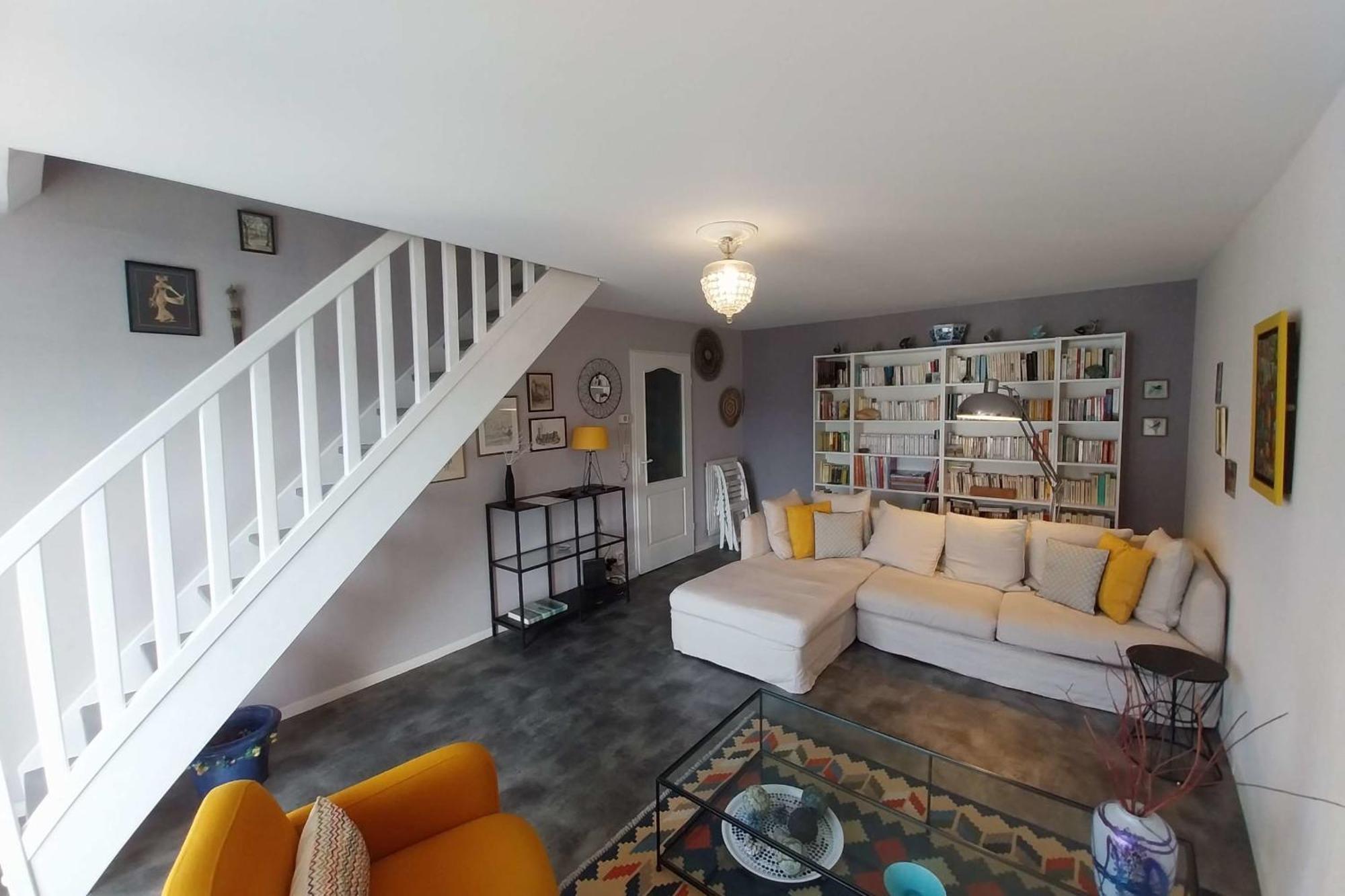 Spacious With Balcony * Vannes
